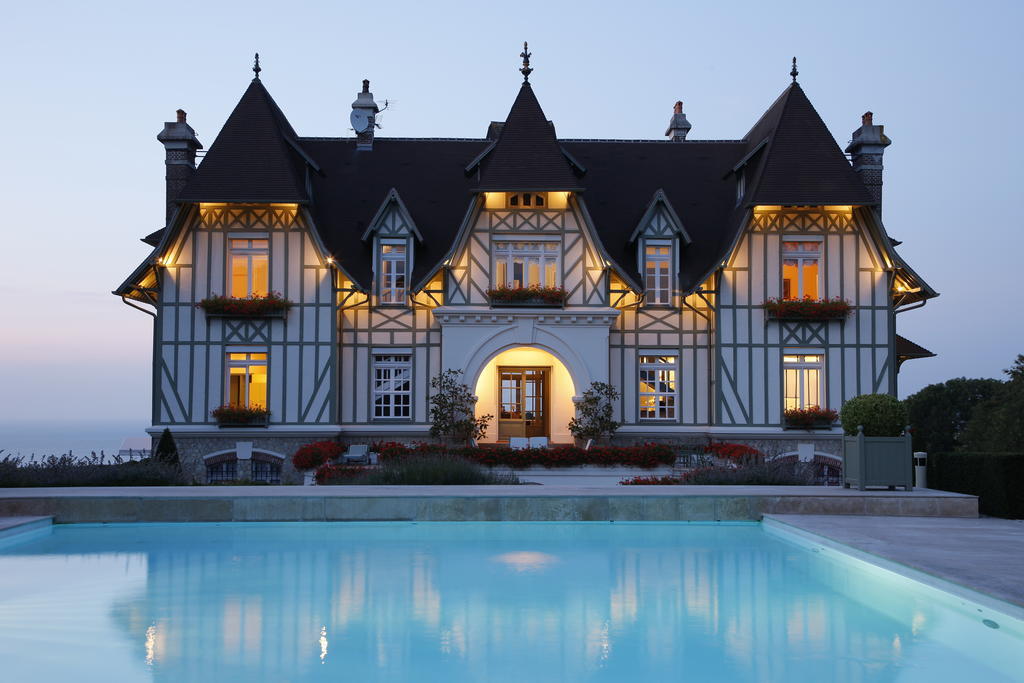 Manoir De Benerville Bed & Breakfast Deauville Bagian luar foto